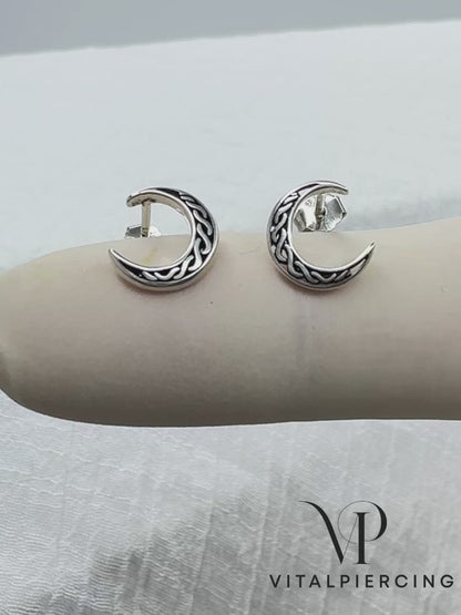 ✨ 925 Silver Celtic Moon Stud Earrings
