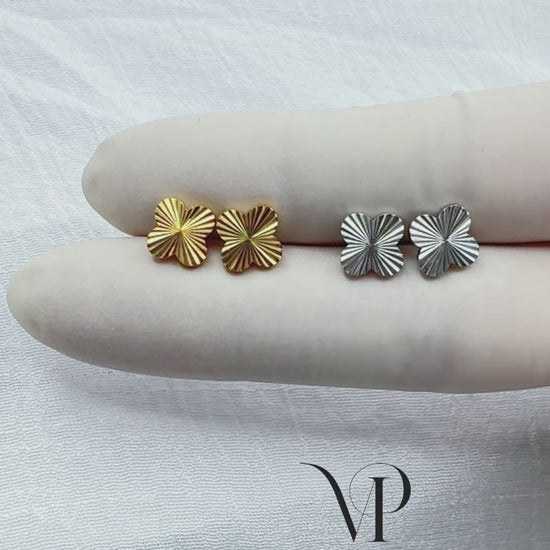 Gold clover stud earring for lobe and cartilage piercings
